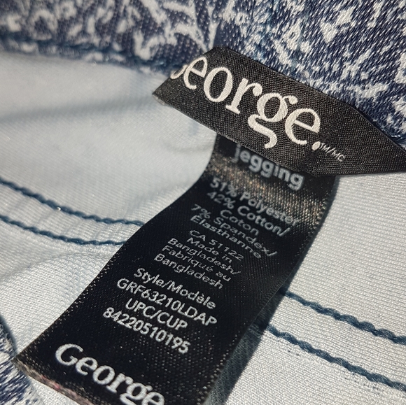 Jeggings with vintage flower print - Picture 2 of 2